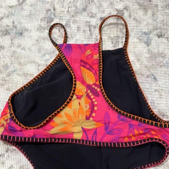 Sexy Cut-Out One Piece Bikini Style Bathing Suit Sz 10 Nanette Lepore Like New - Picture 6 of 9